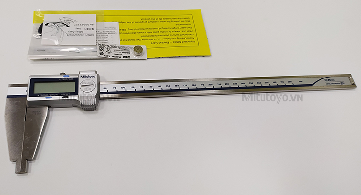 Thước cặp điện tử Mitutoyo 550-331-20